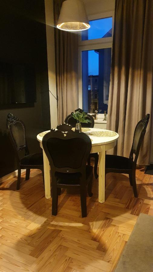 Classic Apartments - Top Location, Bezplatny Parking اوك المظهر الخارجي الصورة