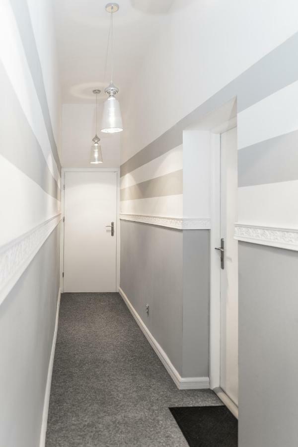 Classic Apartments - Top Location, Bezplatny Parking اوك المظهر الخارجي الصورة