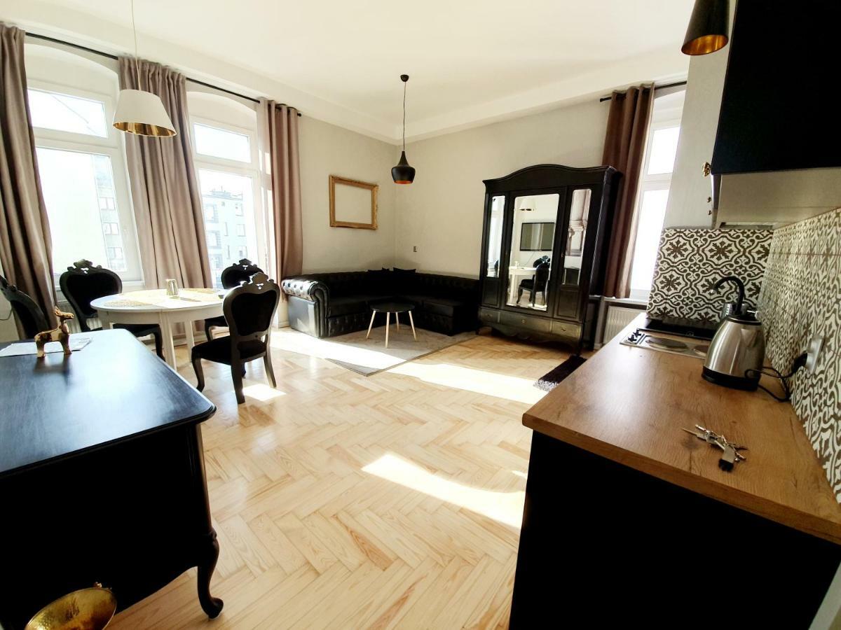 Classic Apartments - Top Location, Bezplatny Parking اوك المظهر الخارجي الصورة